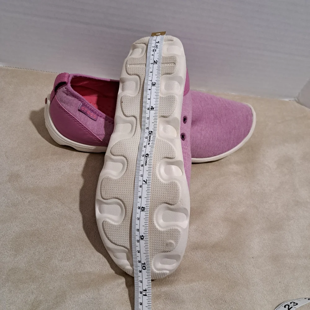 Crocks women walk shoes size 8 - Picture 14 of 17